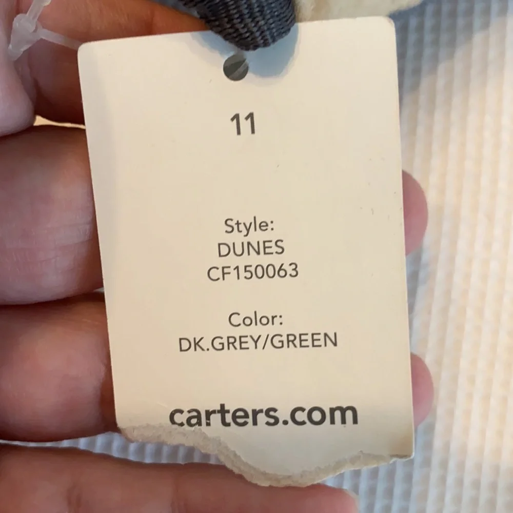Carter’s kids Boots Dunes size 11 gray and green